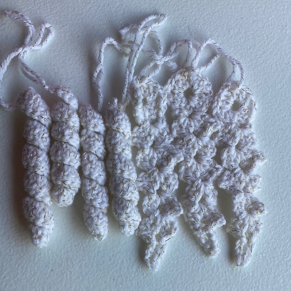 Hand crochet Icicles - Picture 1 of 2